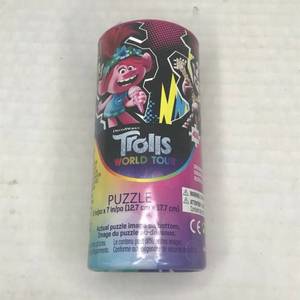 lot 2046 image: Dreamworks Trolls World Tour 48 Piece Puzzle New - Box of 12