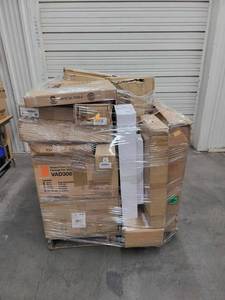 lot 7472 image: AMZ Large General Merchandise Pallet