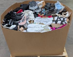 lot 61166 image: Mixed Shoes 24 Pallet
