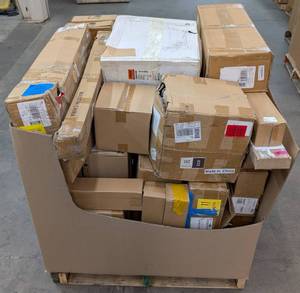 lot 219 image: Automotive Parts Pallet - High Retail eBay Money Maker