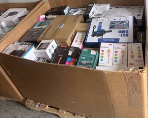 lot 65303 image: Premium Mixed Merch 25 AMZ Pallet - All NewFactory Sealed Items