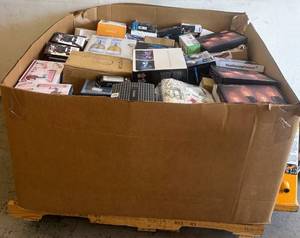 lot 65320 image: Premium Mixed Merch 25 AMZ Pallet - All NewFactory Sealed Items