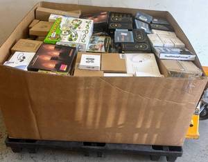lot 65321 image: Premium Mixed Merch 25 AMZ Pallet - All NewFactory Sealed Items