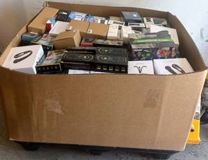 lot 65322 image: Premium Mixed Merch 25 AMZ Pallet - All NewFactory Sealed Items