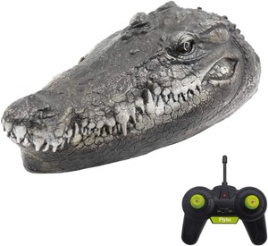 lot 2313 image: Flytec V005 RC Boat 2.4G Remote Control Electric Racing Boat for Pools with Simulation Crocodile Head Spoof Toy