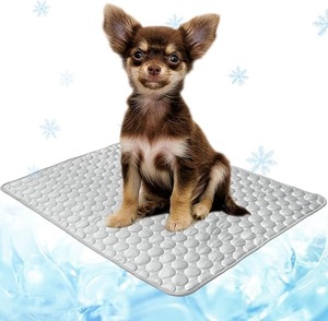 lot 8932 image: Self-Cooling Pet Mat (Gray)