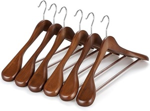 lot 8972 image: Wide Shoulder Wooden Suit Hangers (6-Pack)