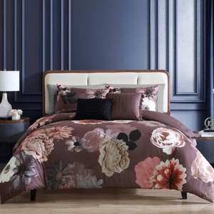 lot 2405 image:  Retail $189.99 Hallmart Collectibles 5pc Vita Velvet Floral Bedding Set Purple King