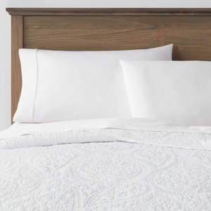 lot 2489 image: King Garment Washed Paisley Stitch Quilt White KING - Threshold Microfiber Coverlet, Year Round Comfort, OEKO-TEX Certified