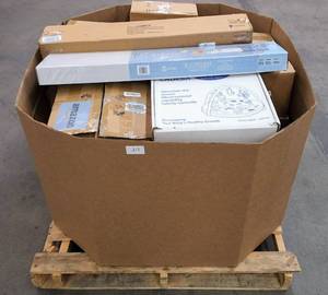 lot 8385 image: Amazon Mixed Merchandise Pallet - 30 in Tall - New Open-Box & Returns