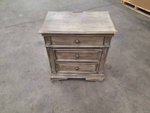 lot 8393 image: Distressed Gray Wood 4-Drawer Dresser with Built-In Outlets - Damaged see photos