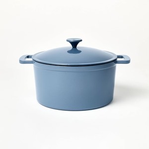 lot 3939 image: 7.5qt Enamel Dutch Oven Blue - Figmint