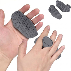 lot 3265 image: Anti-Slip Ergonomic Workout Grips - Rubber Hand Protector Gym Gloves (Grey)