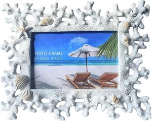 lot 2798 image: Elegant White 4x6 Photo Frame - Elegant Resin Design with Coral Shell Detail, Versatile Tabletop or Wall Mount, Perfect for Wedding Gifts & Home Decor