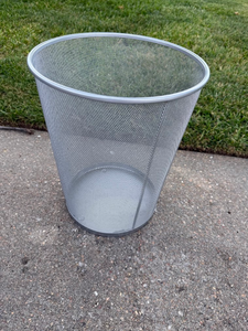 lot 13 image: Silver Mesh Metal Wastebasket