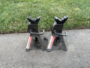 lot 29 image: Pair of Pittsburgh 3 Ton Jack Stands