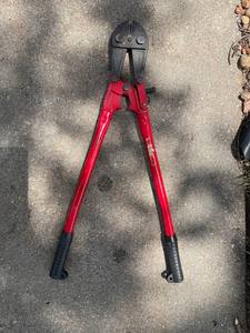 lot 31 image: Heavy Duty Bolt Cutters