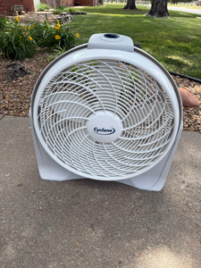 lot 37 image: Cyclone Portable Box Fan #2