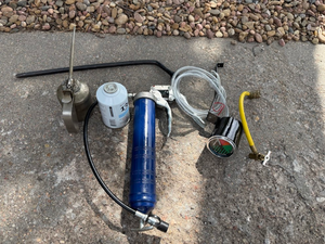 lot 81 image: Grease Gun & Lubrication Tools Lot