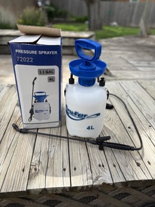 lot 129 image: Brusfer 1.1-Gallon (4L) Pressure Sprayer with Box