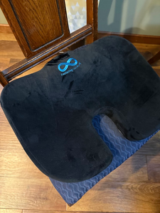 lot 139 image: Everlasting Comfort Memory Foam Seat Cushion