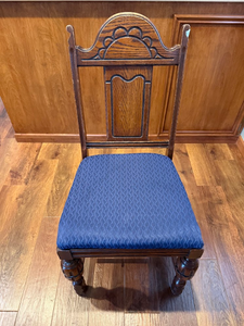 lot 140 image: Vintage Oak Dining Side Chair with Upholstered Seat