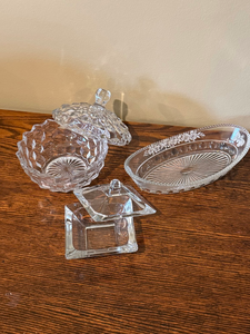 lot 155 image: Vintage Pressed Glass Candy Dish, Trinket Box & Floral Relish Tray Lot