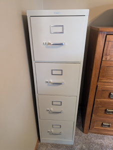 lot 206 image: HON 4-Drawer Vertical Filing Cabinet