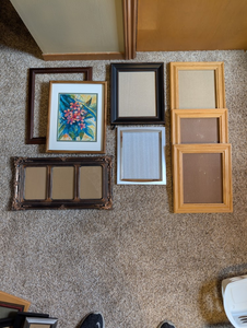 lot 211 image: Assorted Decorative Picture Frames & Framed Floral Wall Art Lot