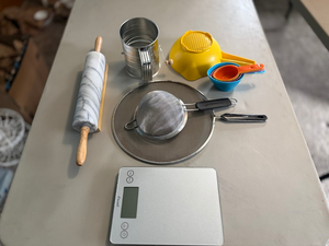 lot 272 image: 8-Piece Kitchen Baking & Prep Essentials Lot