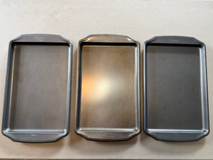 lot 279 image: 3-Piece Wilton Non-Stick Cookie Sheet Set