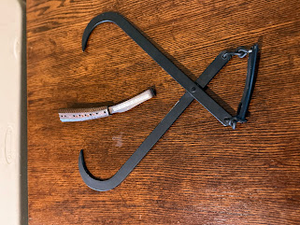 lot 161 image: Vintage Hanging Scale & Vintage hoof pick.