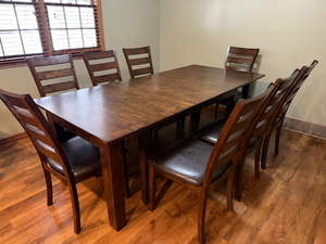 lot 142 image: Large Expandable Dining Table with 8 Chairs & 3 Leaves  Seats Up to 12